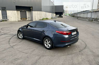 Седан Kia Optima 2014 в Киеве