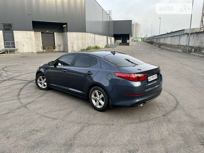 Седан Kia Optima 2014 в Киеве