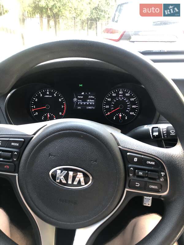 Седан Kia Optima 2015 в Луцьку