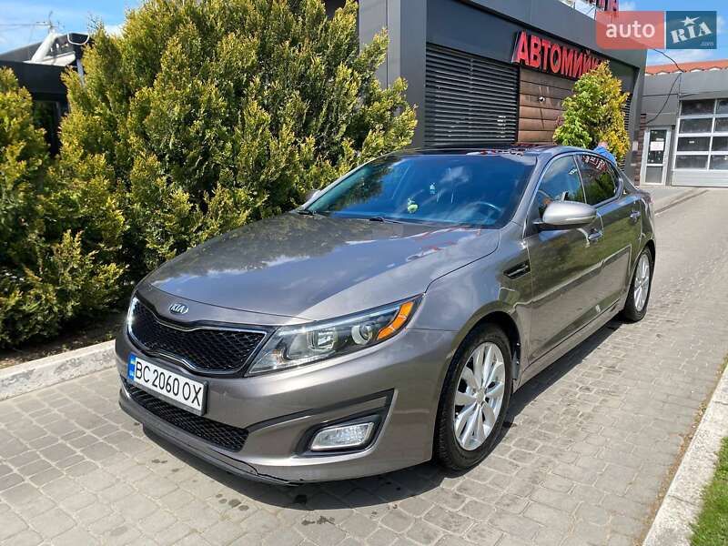 Седан Kia Optima 2015 в Львове