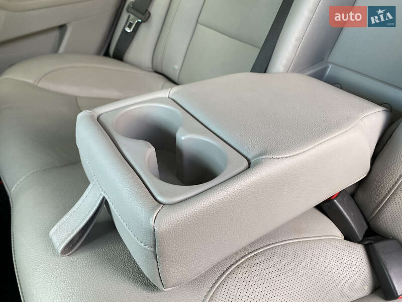 Седан Kia Optima 2015 в Львове