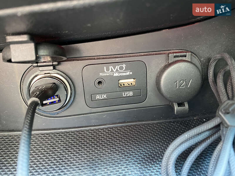 Седан Kia Optima 2015 в Львове