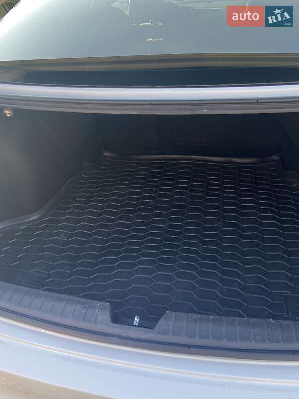 Седан Kia Optima 2015 в Кременчуці