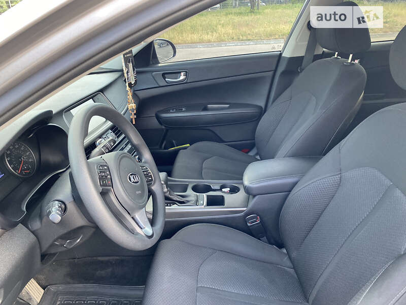 Седан Kia Optima 2017 в Житомире