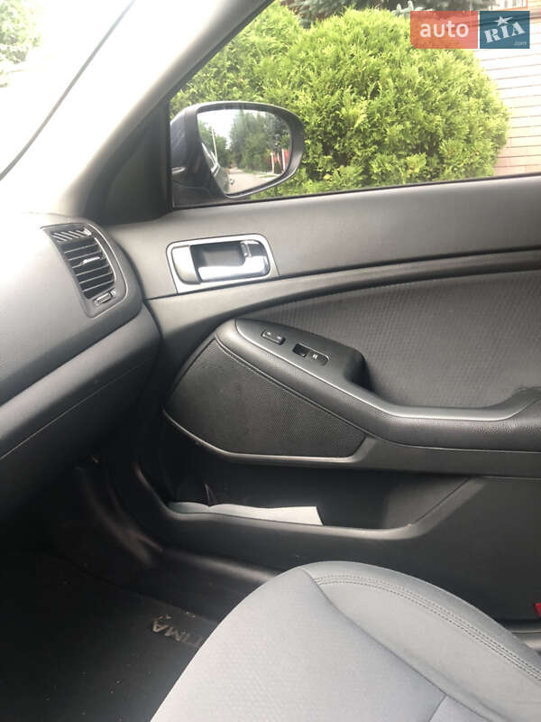 Седан Kia Optima 2014 в Києві
