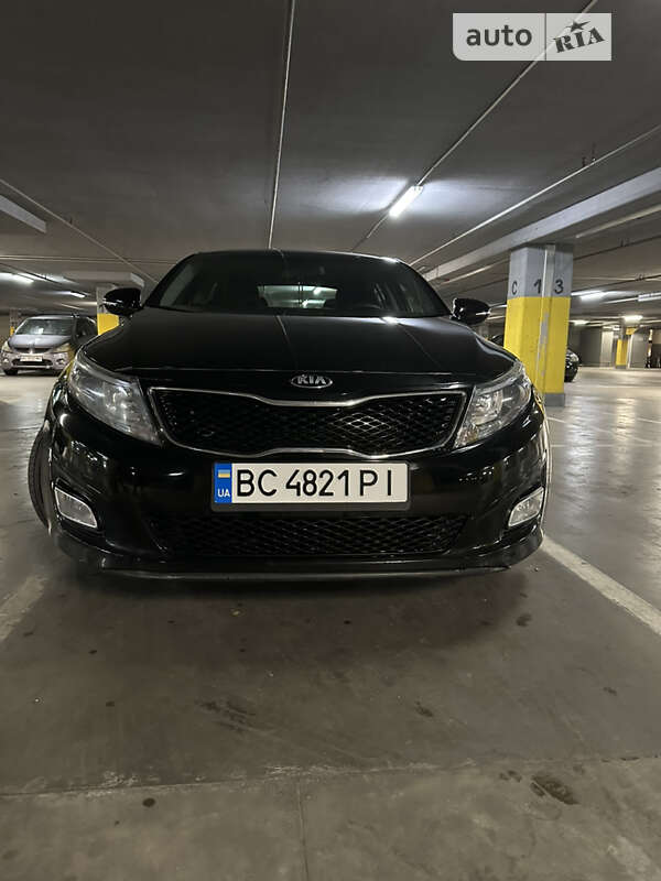 Седан Kia Optima 2015 в Львові