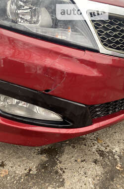 Седан Kia Optima 2013 в 