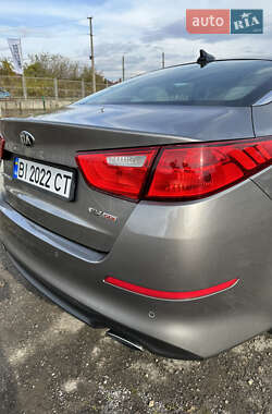 Седан Kia Optima 2014 в Рахове