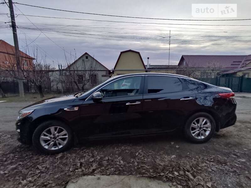 Седан Kia Optima 2016 в Одессе