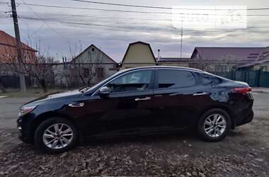 Седан Kia Optima 2016 в 