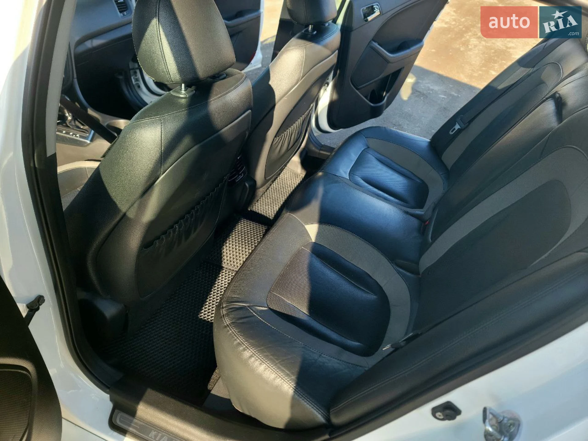 2012 Kia Optima - мініатюра 16