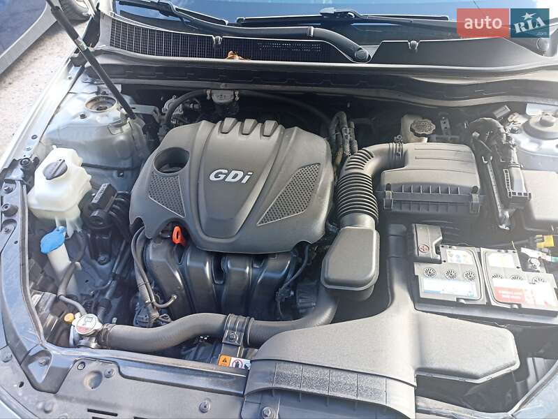 Седан Kia Optima 2014 в Кременчуге