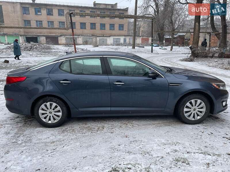 Седан Kia Optima 2014 в Кривому Розі