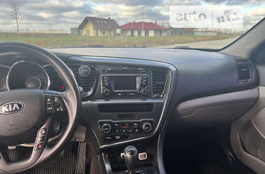 Седан Kia Optima 2013 в Коростене