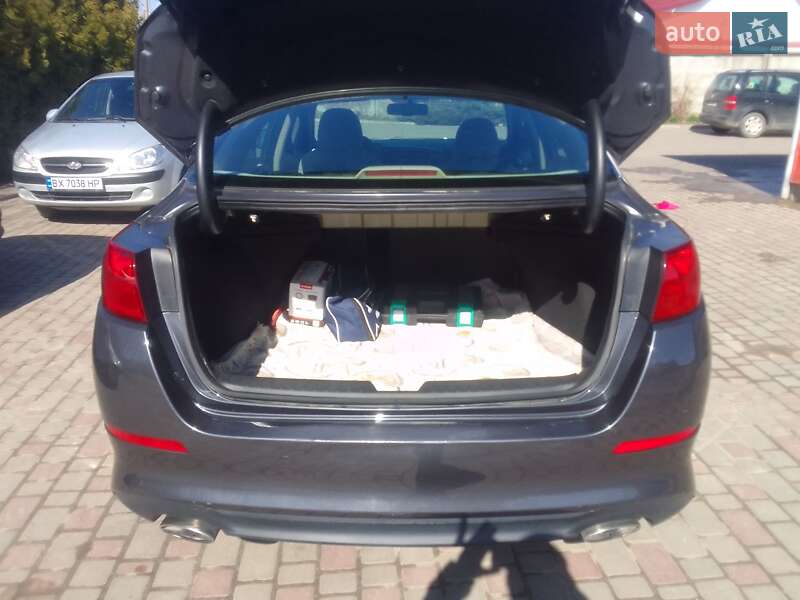Седан Kia Optima 2015 в Изяславе