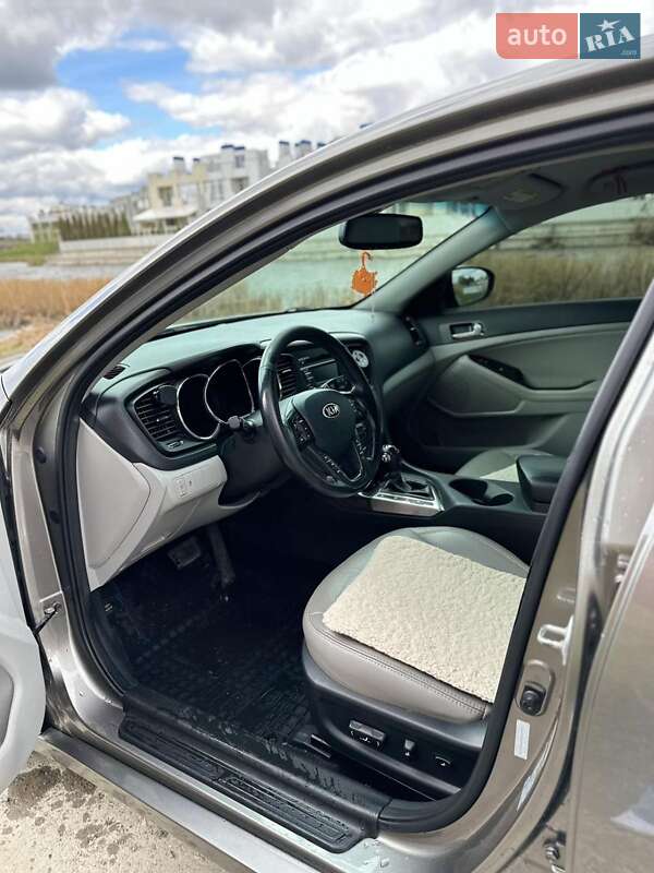 Седан Kia Optima 2013 в Белой Церкви