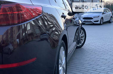 Седан Kia Optima 2015 в 