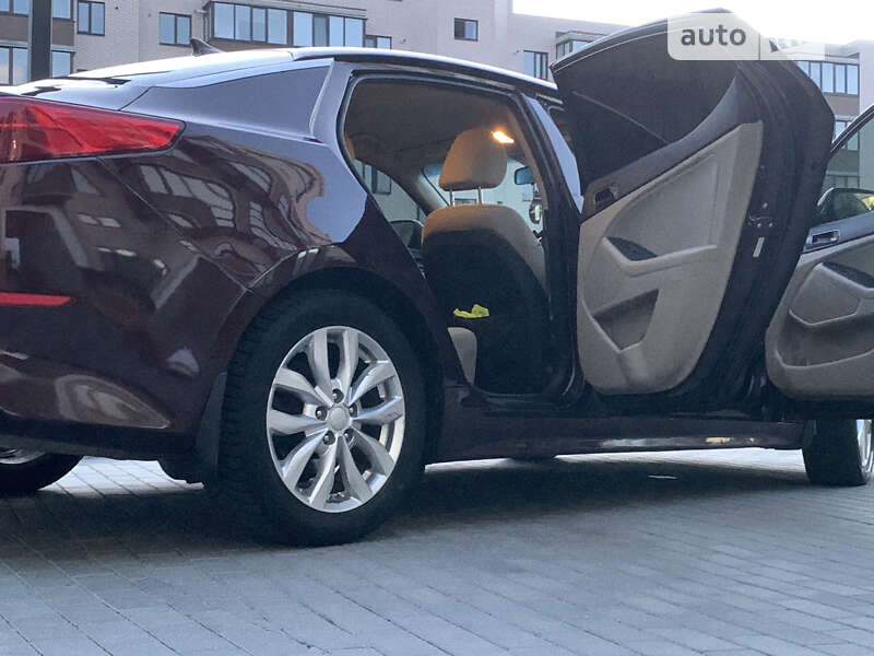Седан Kia Optima 2015 в Виннице