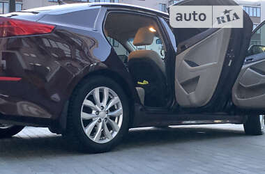 Седан Kia Optima 2015 в 