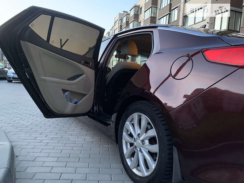 Седан Kia Optima 2015 в Виннице