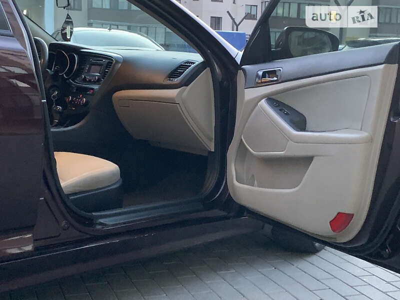 Седан Kia Optima 2015 в Виннице