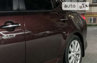 Седан Kia Optima 2015 в 