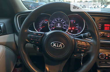 Седан Kia Optima 2015 в 