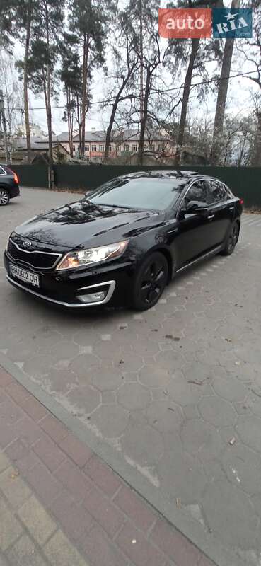 Седан Kia Optima 2012 в Києві