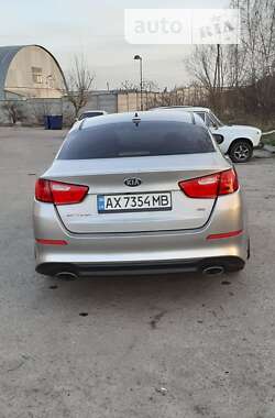 Седан Kia Optima 2014 в Харькове