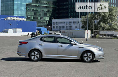 Седан Kia Optima 2013 в Киеве