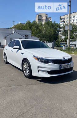 Седан Kia Optima 2018 в Киеве