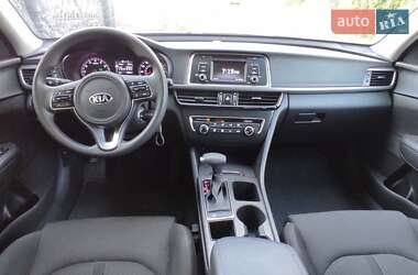 Седан Kia Optima 2016 в Ровно