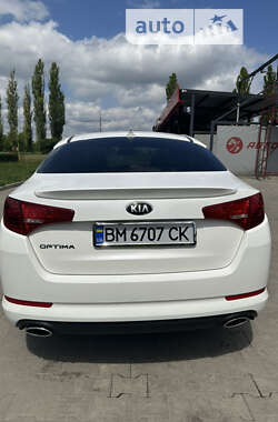 Седан Kia Optima 2013 в Сумах