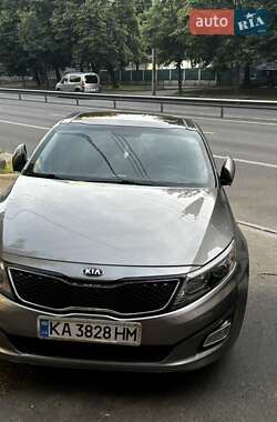 Седан Kia Optima 2014 в Киеве