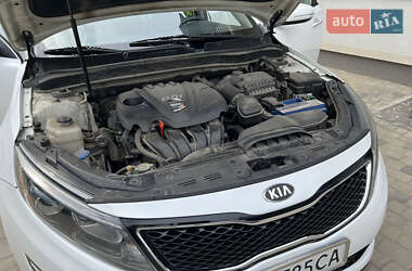 Седан Kia Optima 2014 в 