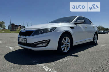 Седан Kia Optima 2011 в Киеве