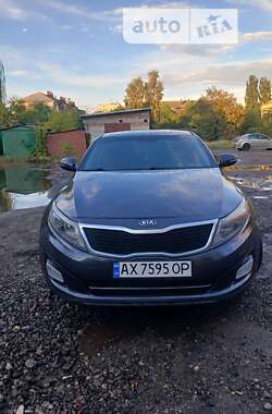 Седан Kia Optima 2015 в Славянске