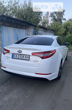 Седан Kia Optima 2013 в Киеве