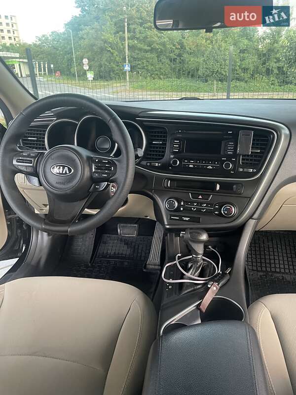 Седан Kia Optima 2014 в Полтаве