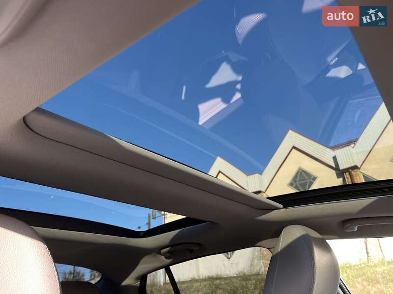 Седан Kia Optima 2014 в Кривом Роге