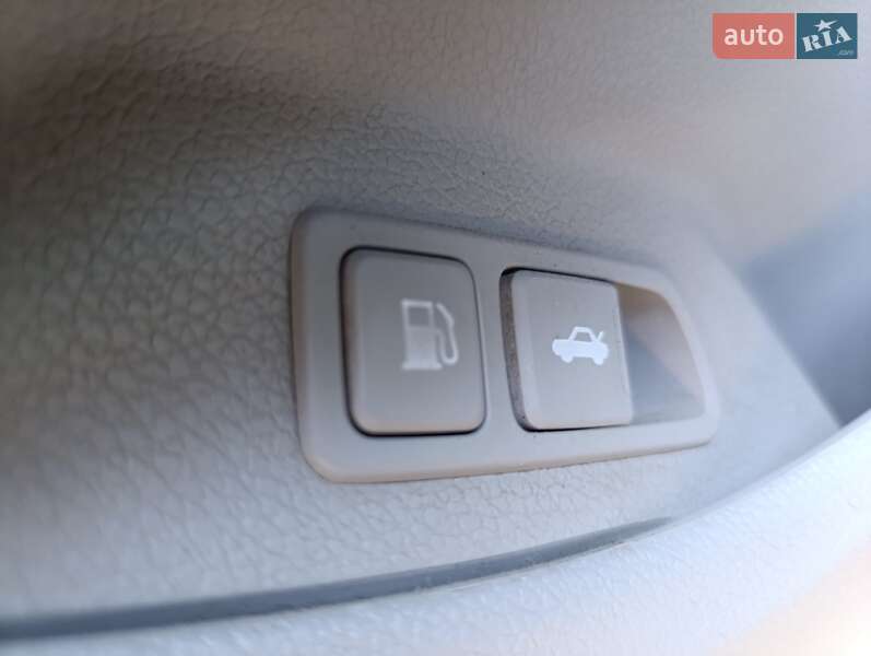 Седан Kia Optima 2014 в Миколаєві