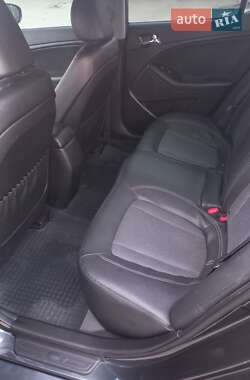 Седан Kia Optima 2012 в Хмельницком