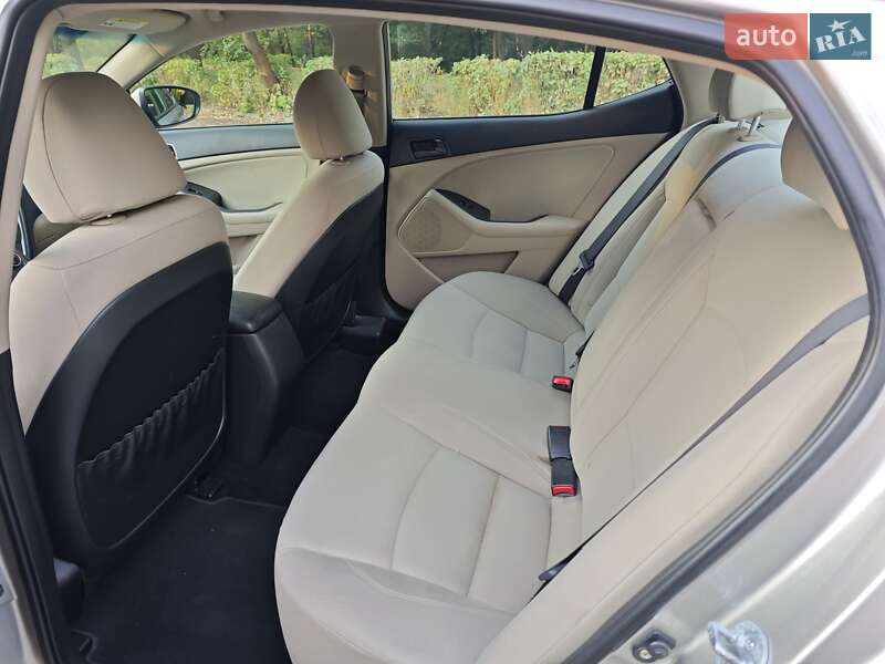 Седан Kia Optima 2014 в Луцьку