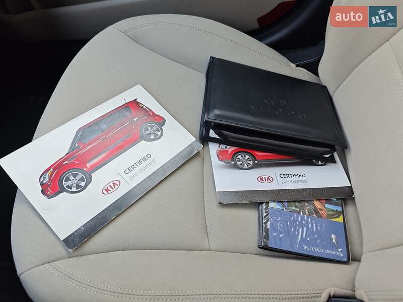 Седан Kia Optima 2014 в Луцьку