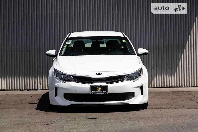 Седан Kia Optima 2017 в Львове