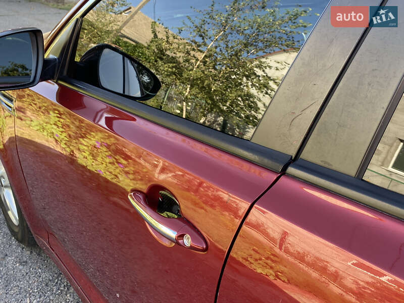 Седан Kia Optima 2013 в Одессе