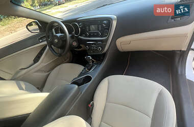 Седан Kia Optima 2015 в 