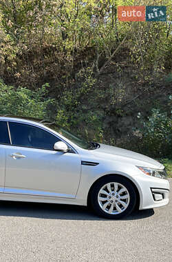 Седан Kia Optima 2014 в 