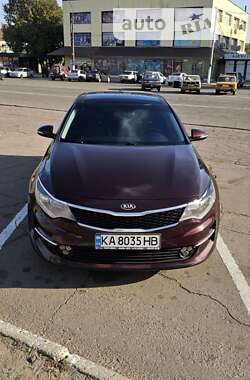 Седан Kia Optima 2017 в Богодухове