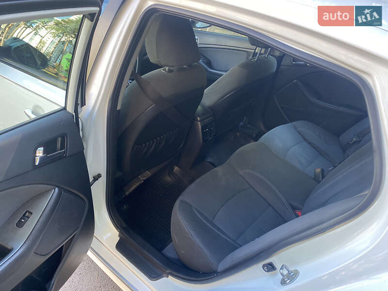 Седан Kia Optima 2013 в Киеве фото 16 Седан Kia Optima 2013 в Киеве